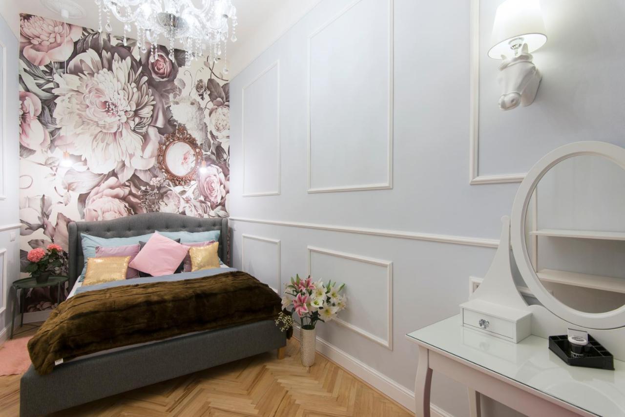 Vogue Apartment Near By Wenceslas Square Prague Exterior photo